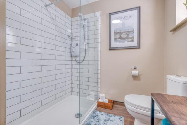 Gorgeous 1-Bed City Apartment, Sleeps 4 Worcester Luaran gambar
